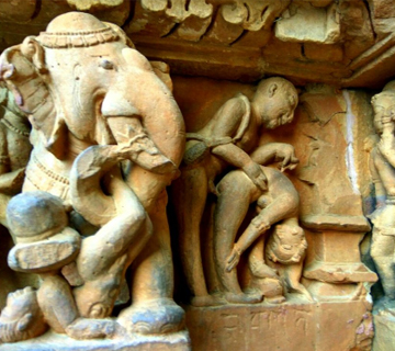 Rajasthan Tour with Khajuraho and Varanasi